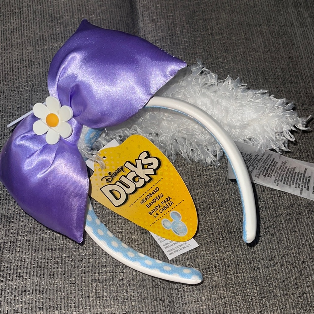 Daisy Duck ears